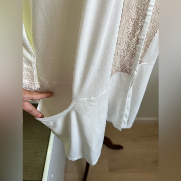 New LOGO By Lori Goldstein Cotton Embroidered Lace Front Hook Closure Tunic Top - Picture 10 of 16